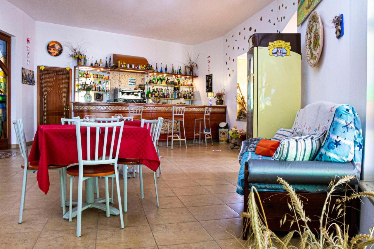 קאפו ואטיצ'אנו Hotel L'Ancora מראה חיצוני תמונה