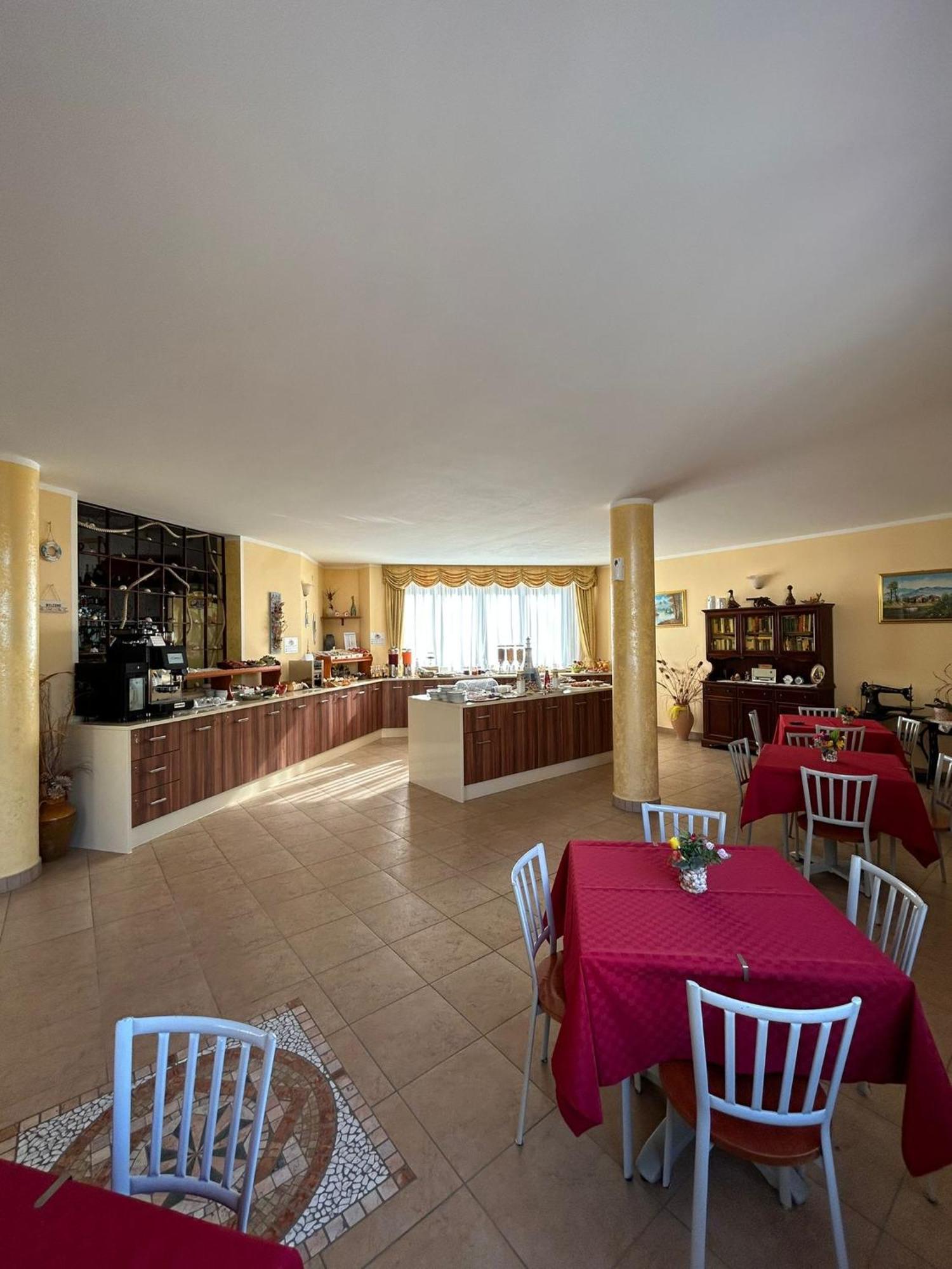 קאפו ואטיצ'אנו Hotel L'Ancora מראה חיצוני תמונה