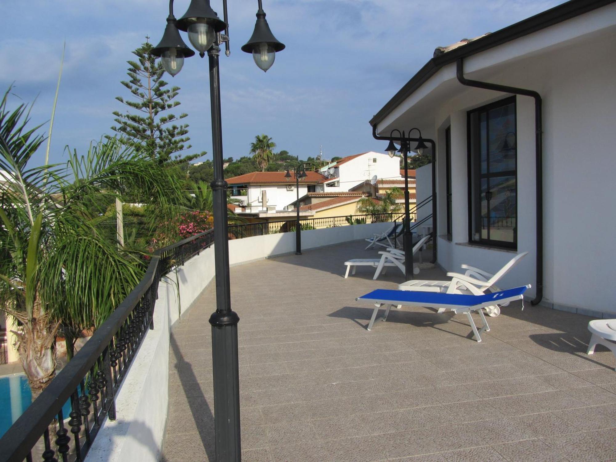 קאפו ואטיצ'אנו Hotel L'Ancora מראה חיצוני תמונה