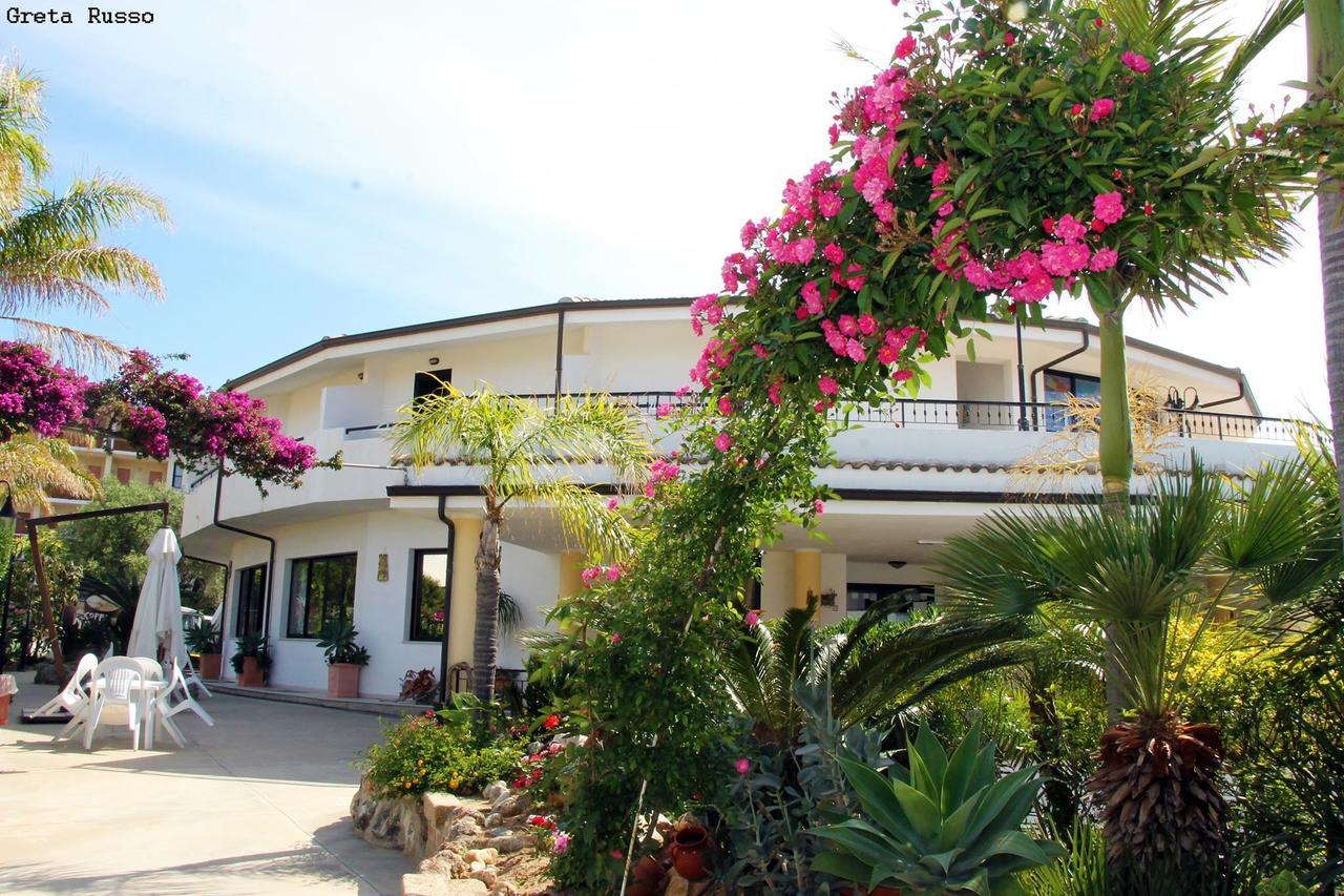 קאפו ואטיצ'אנו Hotel L'Ancora מראה חיצוני תמונה